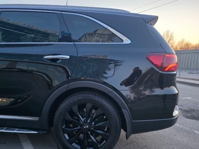 Kia Sorento - фото 5