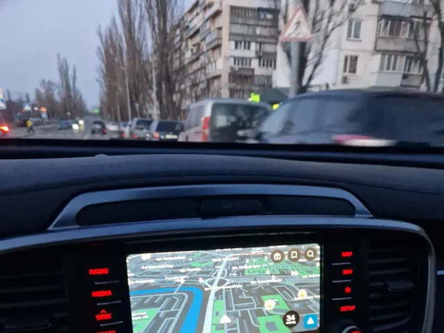 Kia Sorento - фото 4