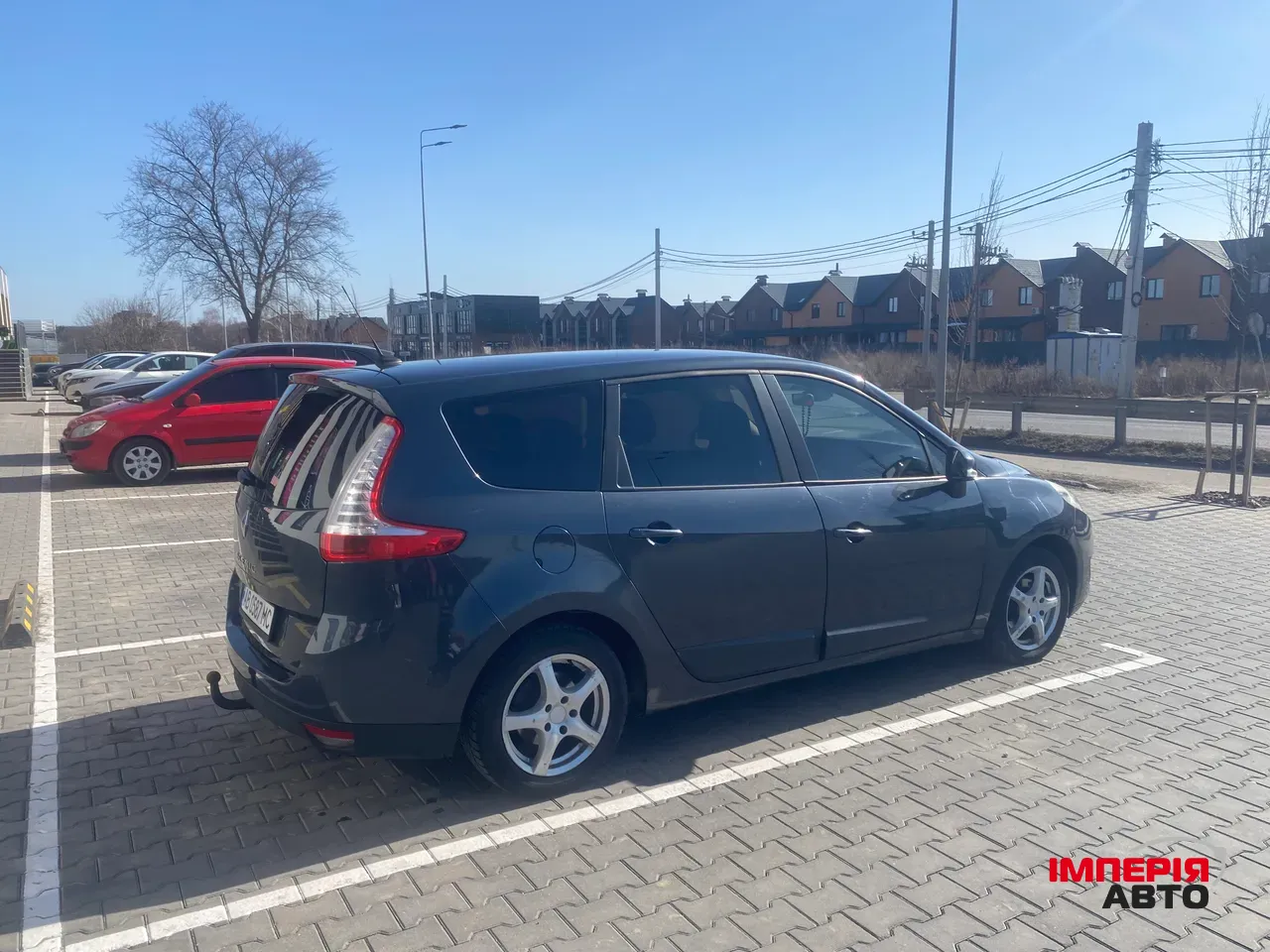 Renault Scenic - фото 9