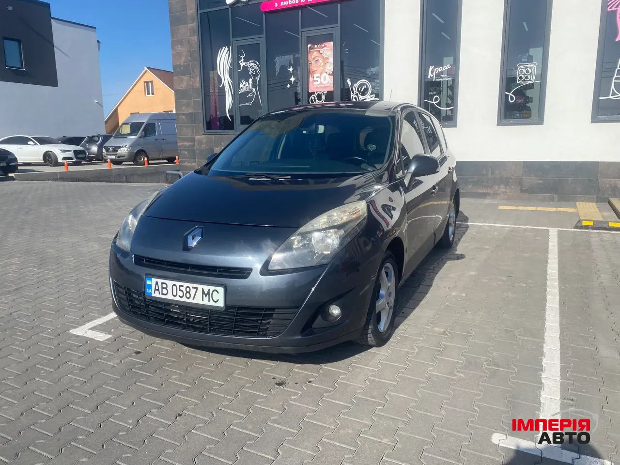 Renault Scenic - фото 6