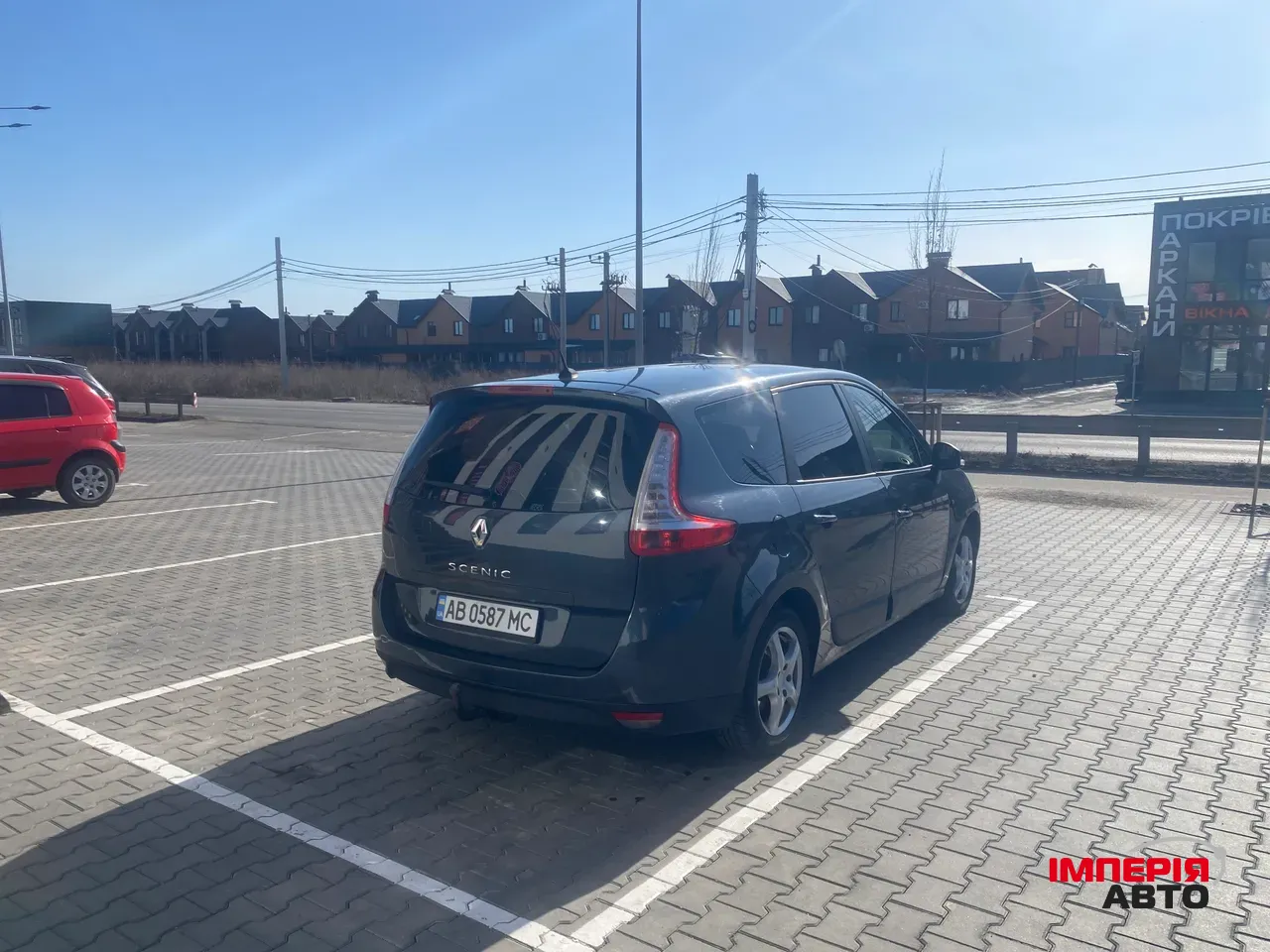 Renault Scenic - фото 8