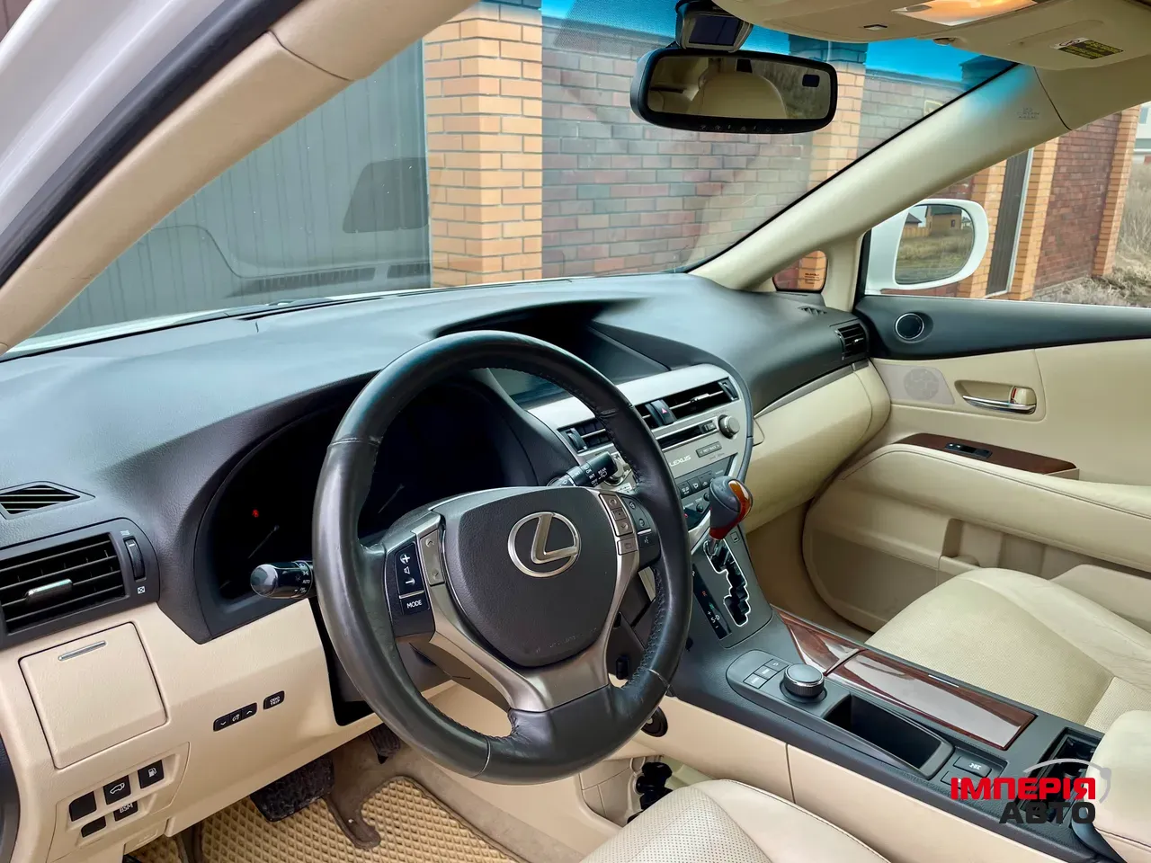 Lexus RX - фото 7