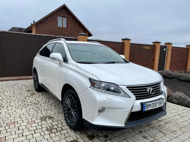 Lexus RX - фото 1