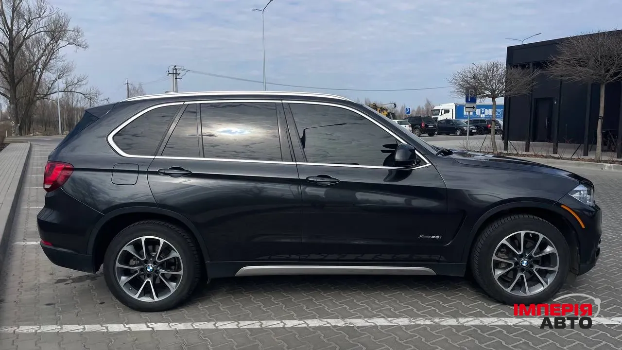 BMW X5 - фото 6