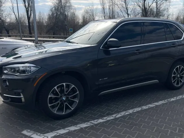 BMW X5 - фото 4