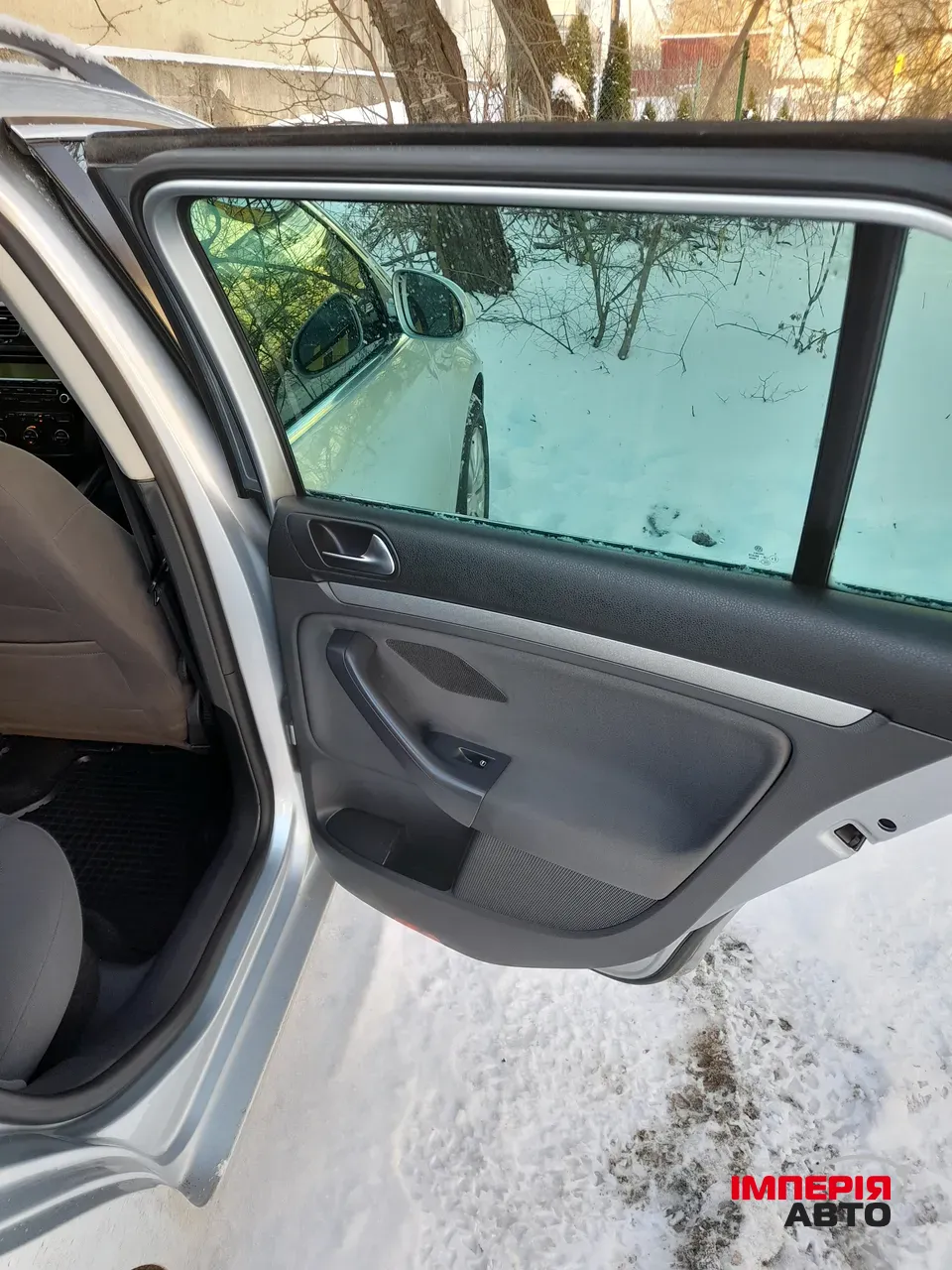 Volkswagen Golf - фото 12