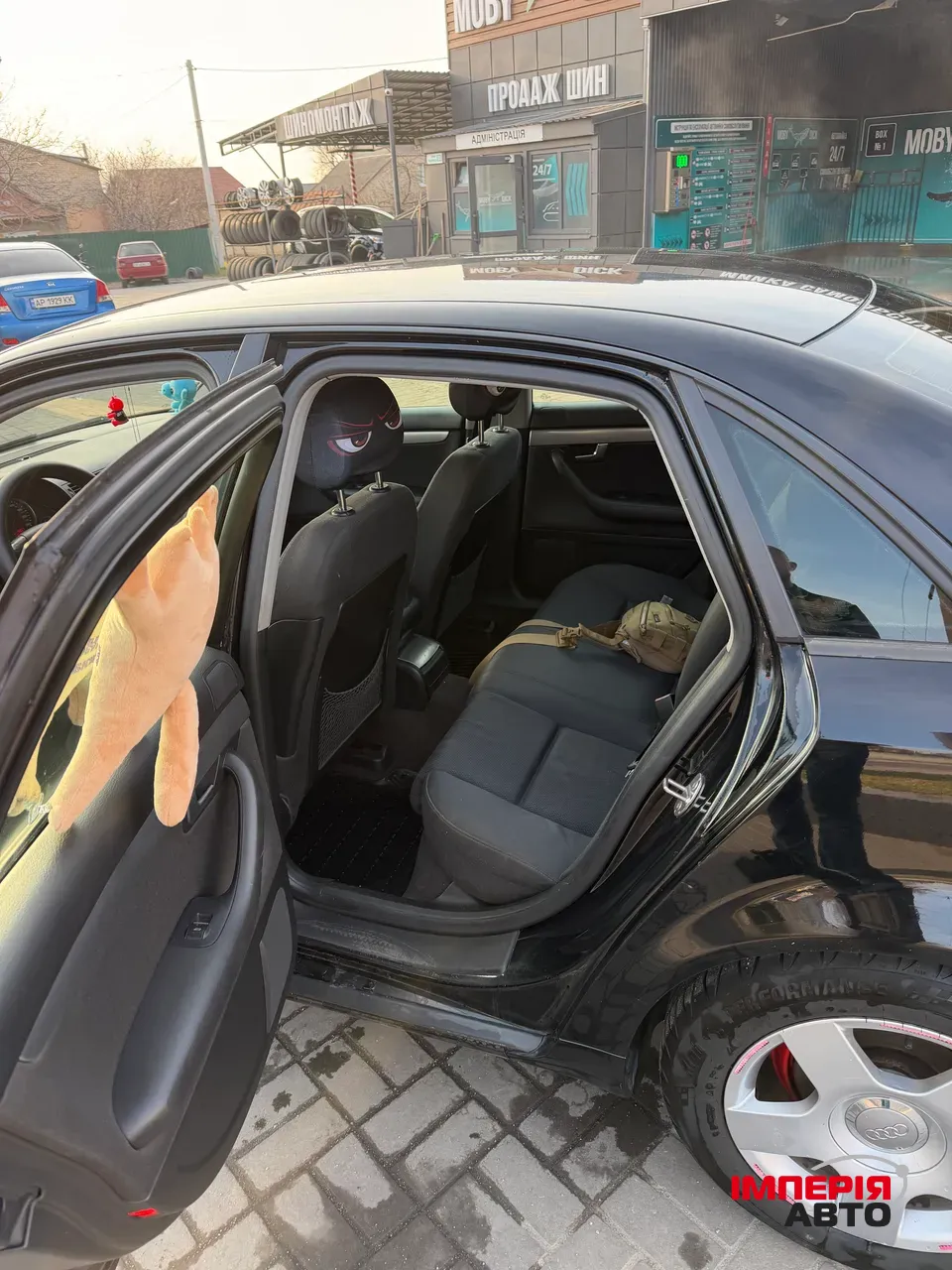 Audi A4 - фото 7