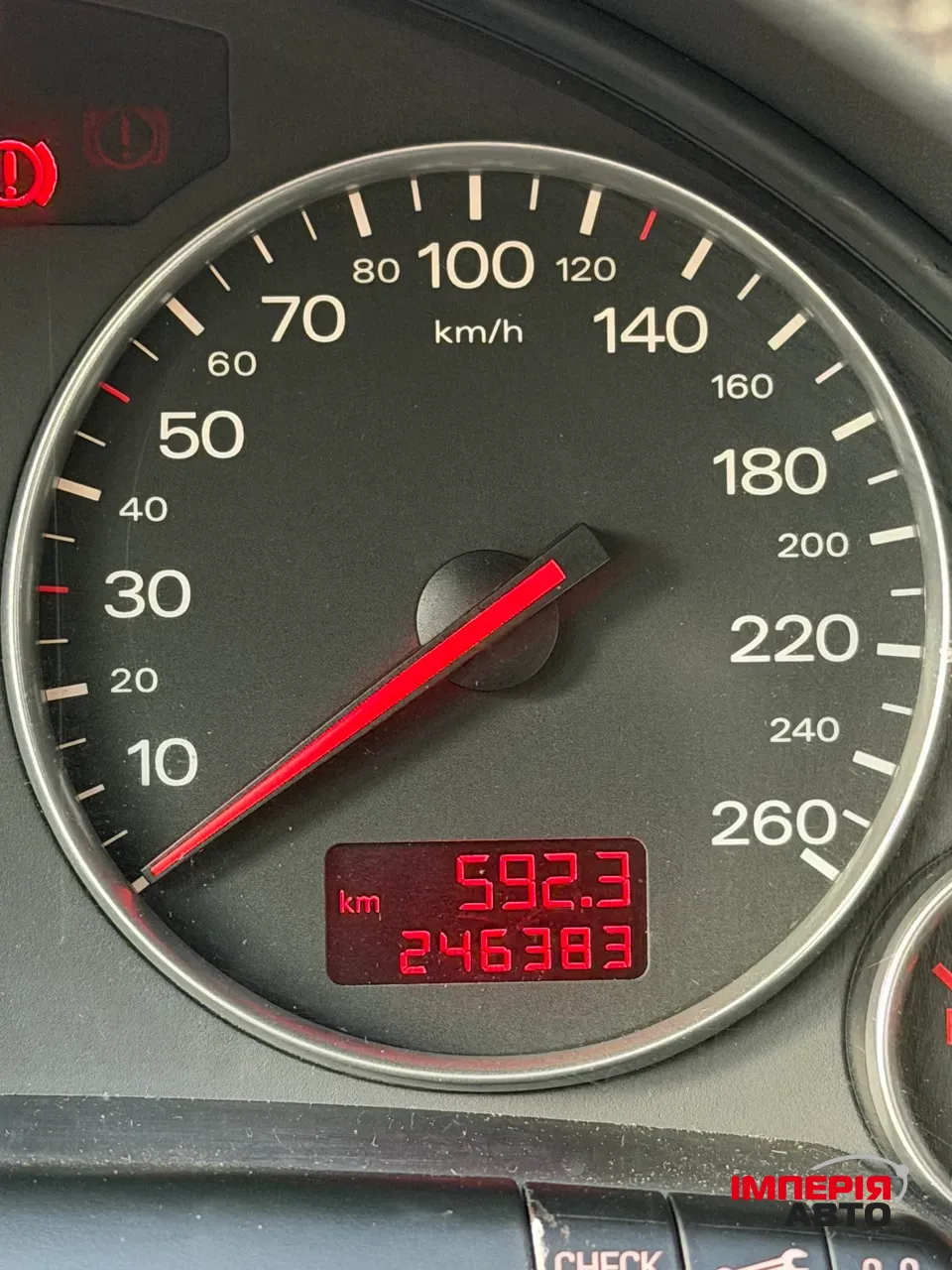 Audi A4 - фото 9