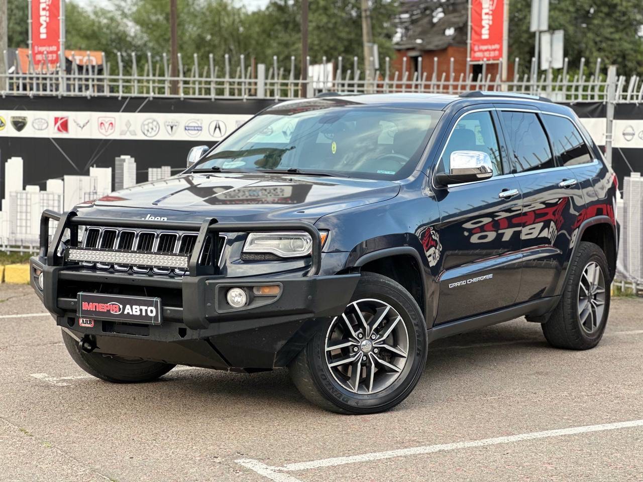 Jeep Grand Cherokee - фото 1