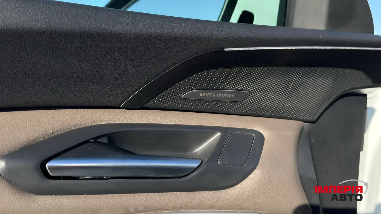 Audi Q5 - фото 9