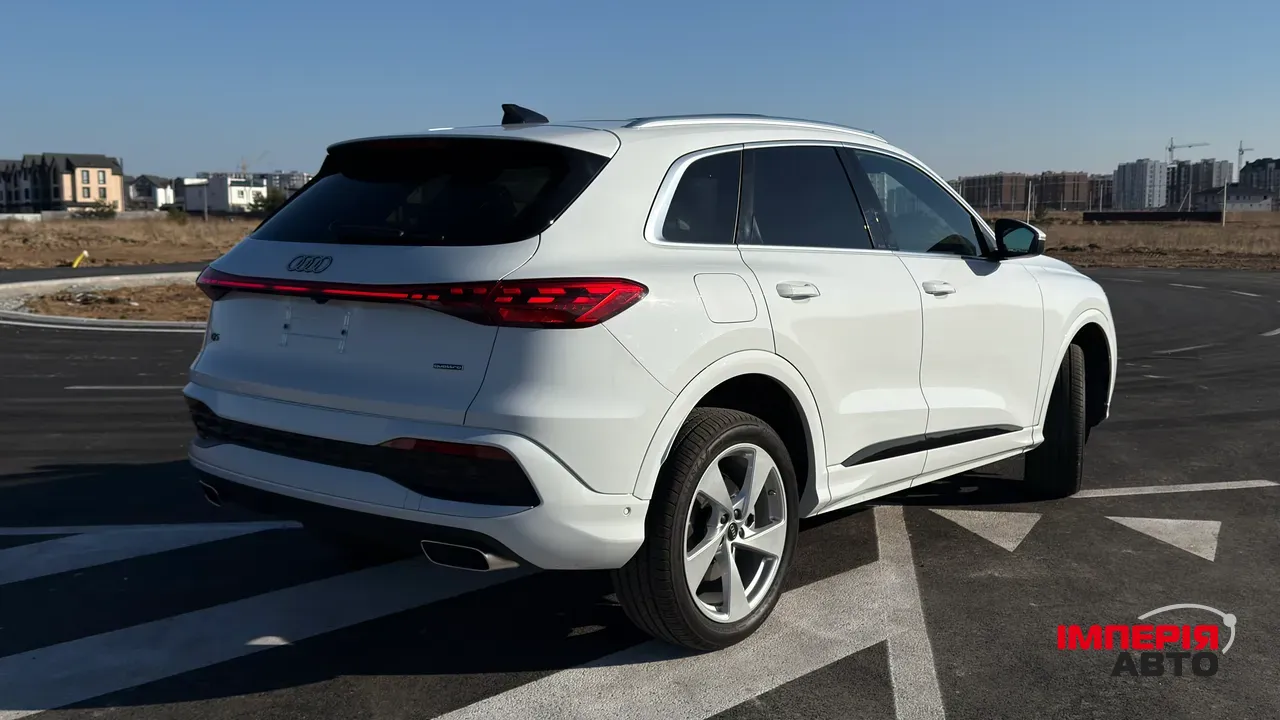 Audi Q5 - фото 4