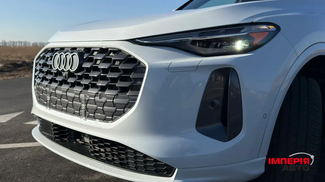 Audi Q5 - фото 5