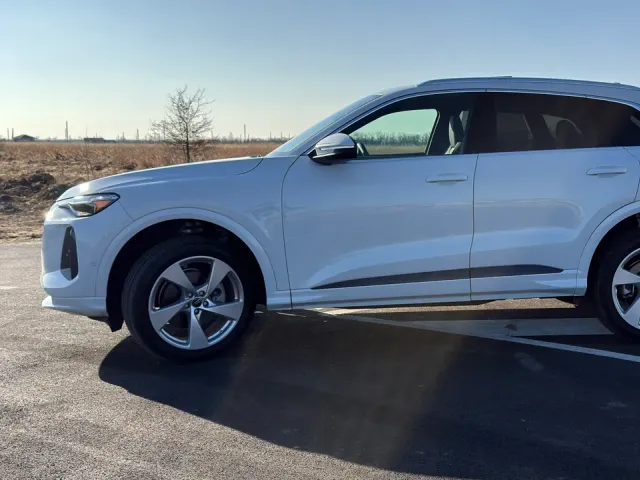 Audi Q5 - фото 3