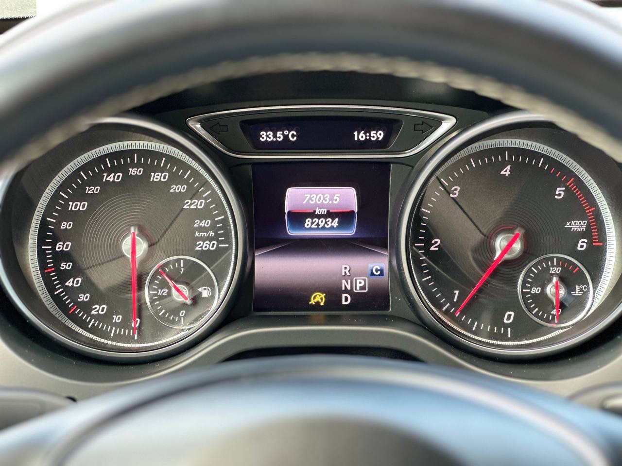 Mercedes-Benz CLA - фото 1