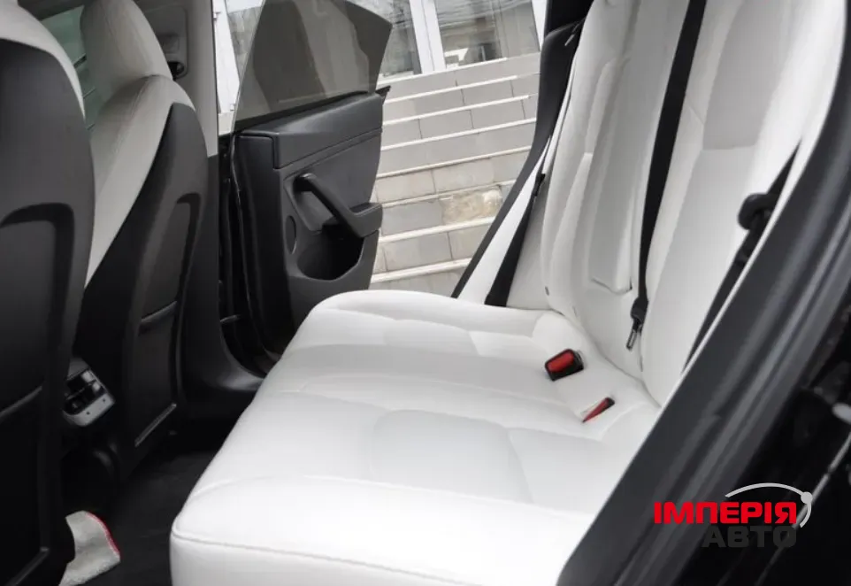 Tesla Model 3 - фото 4