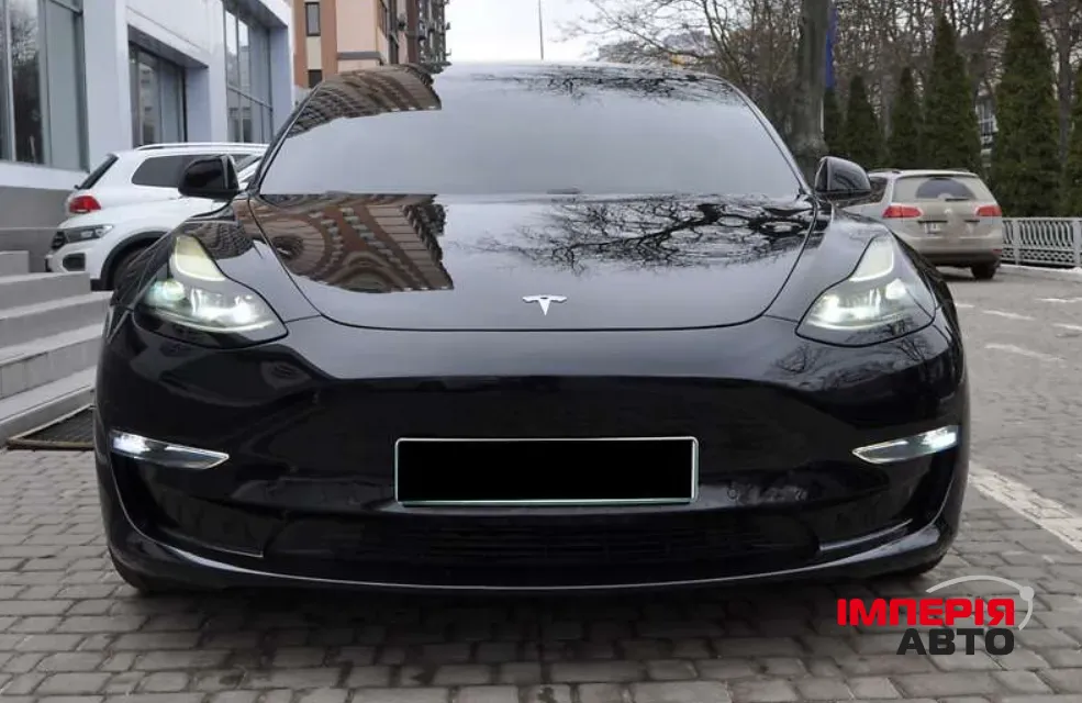 Tesla Model 3 - фото 3