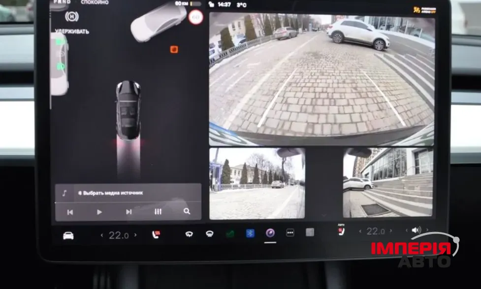 Tesla Model 3 - фото 10