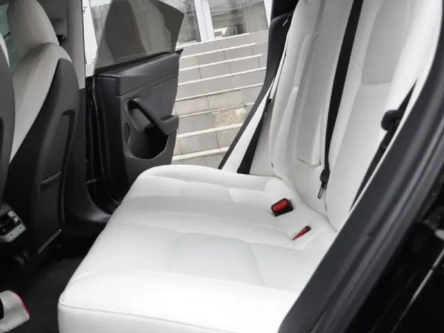 Tesla Model 3 - фото 4