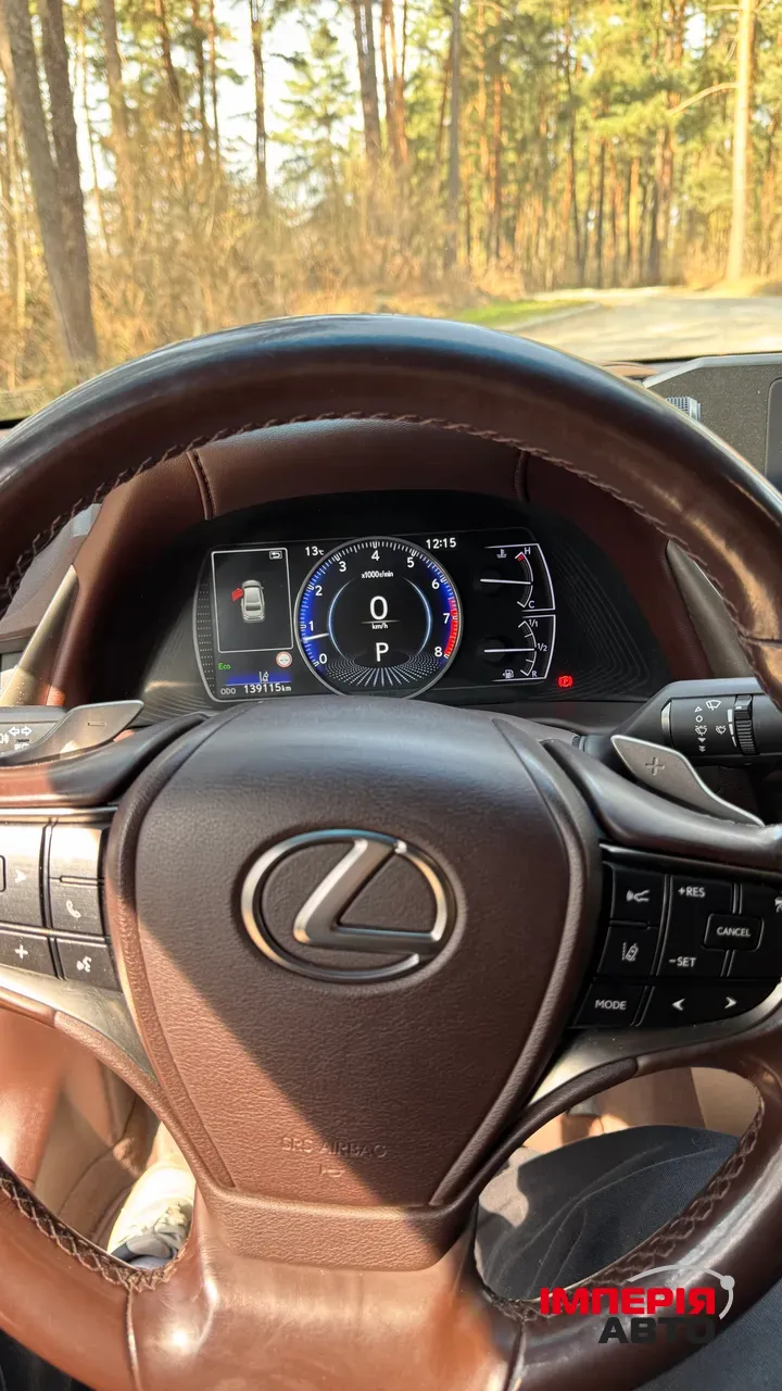 Lexus ES - фото 16