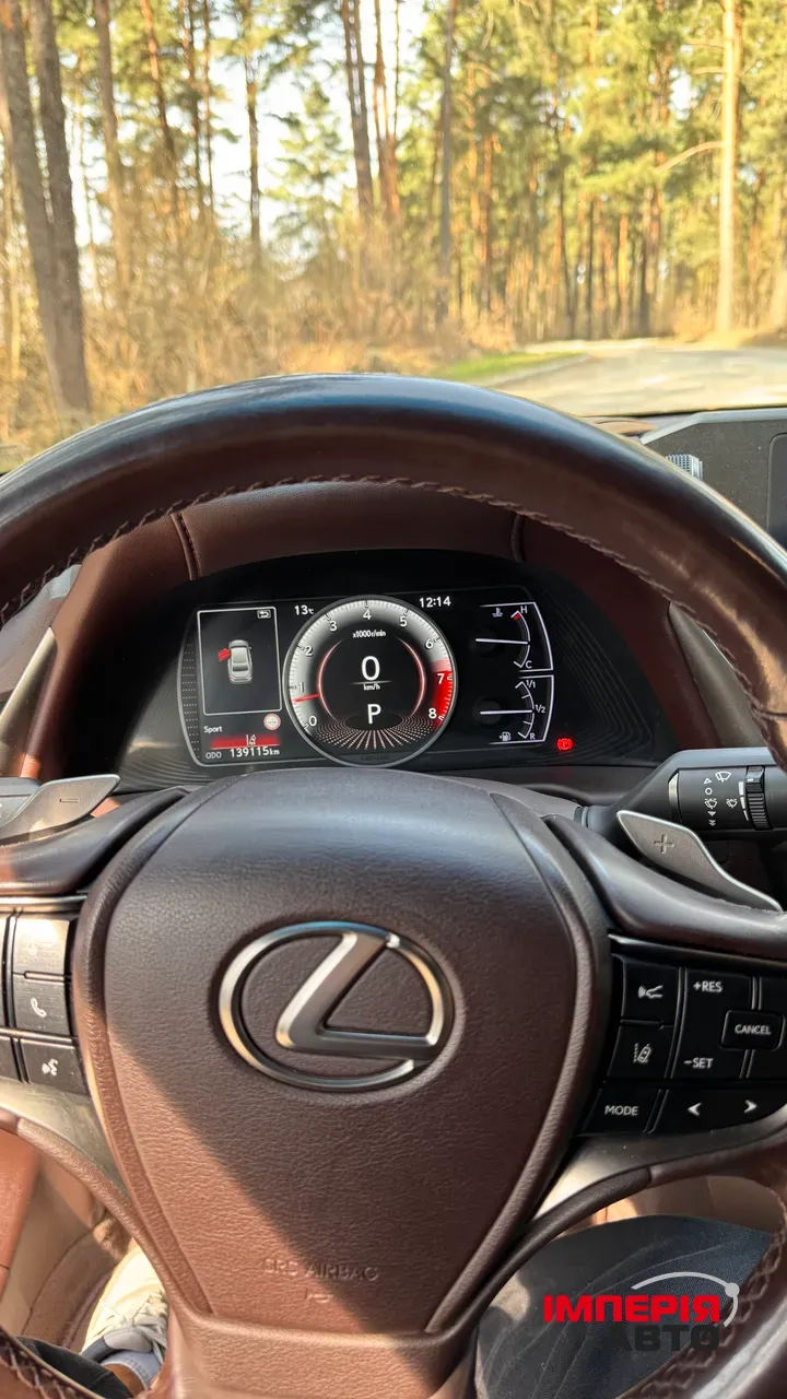 Lexus ES - фото 17