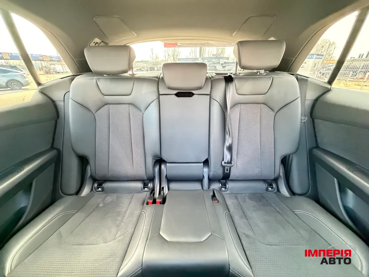 Audi Q8 - фото 9