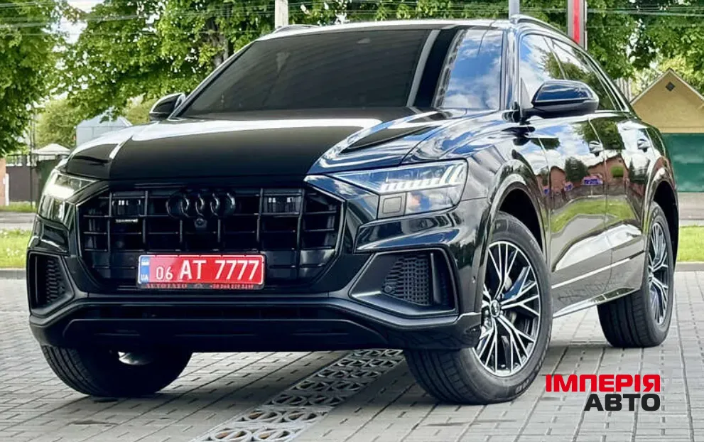 Audi Q8 - фото 1