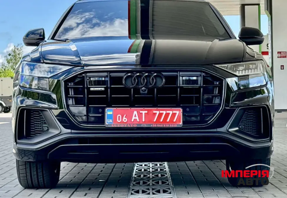 Audi Q8 - фото 5