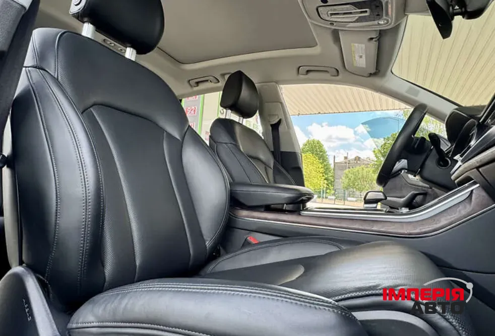 Audi Q8 - фото 8