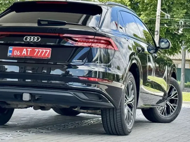 Audi Q8 - фото 3