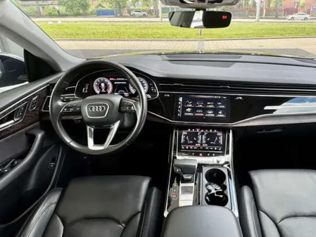 Audi Q8 - фото 4