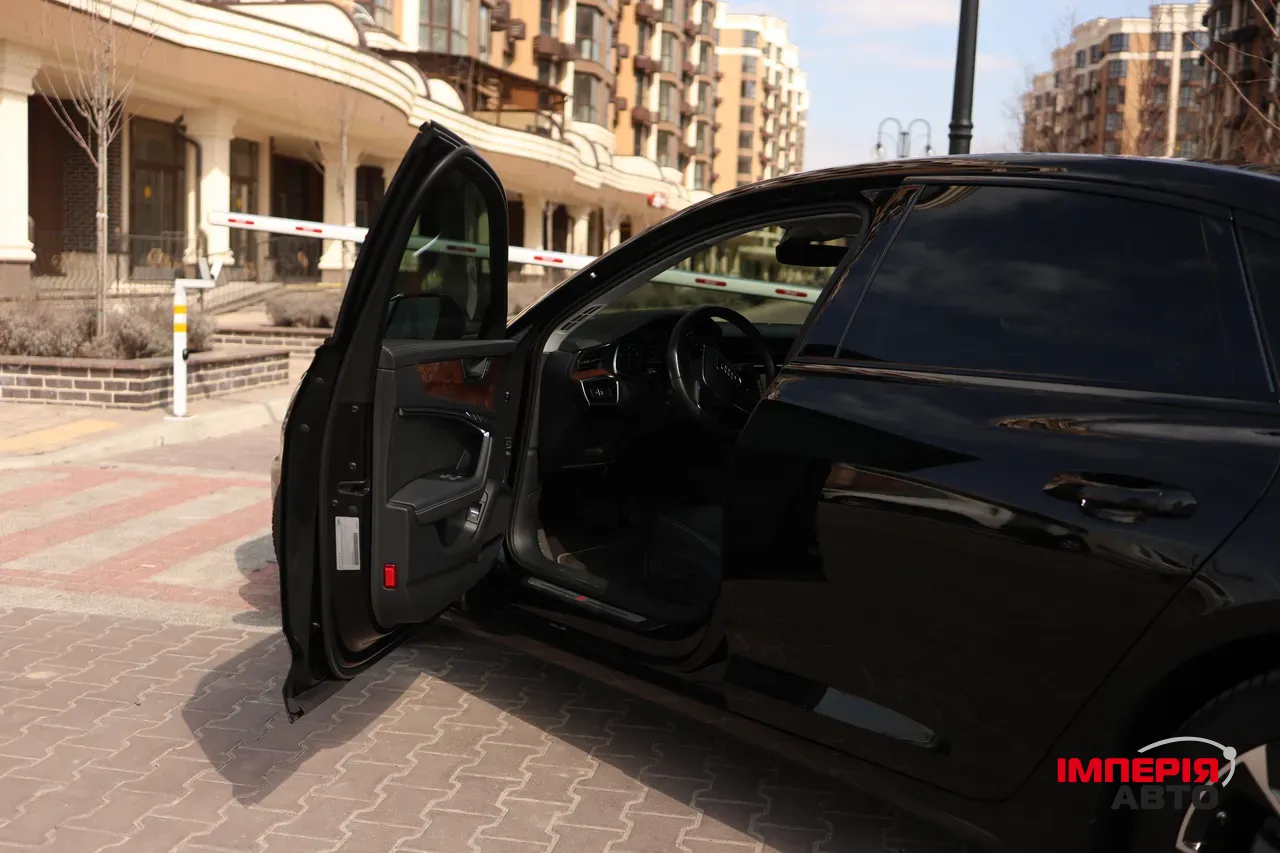 Audi A6 - фото 13