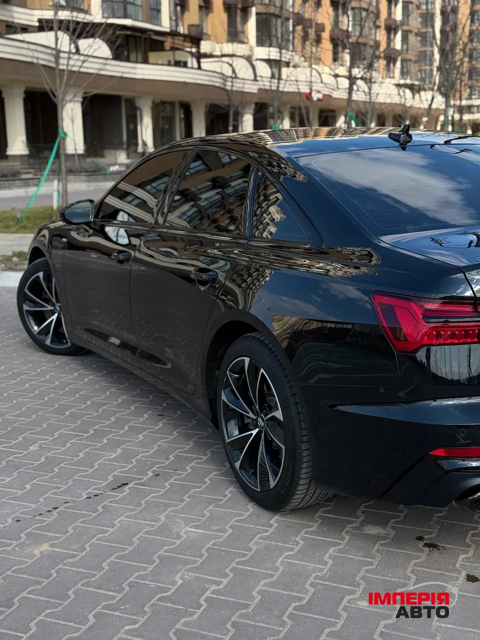 Audi A6 - фото 7