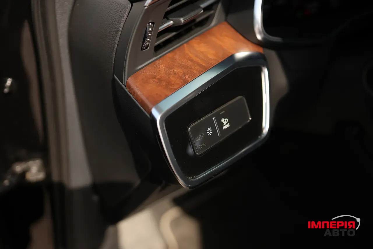 Audi A6 - фото 22