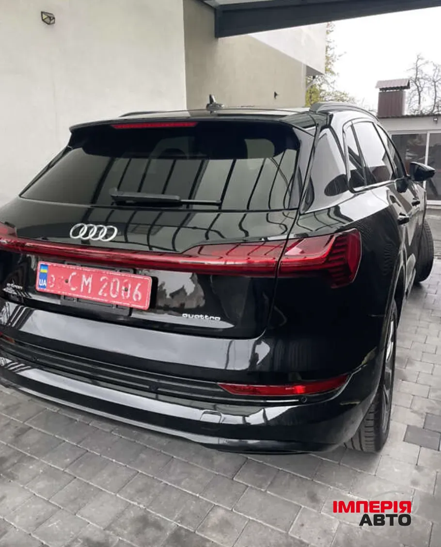 Audi e-tron - фото 3