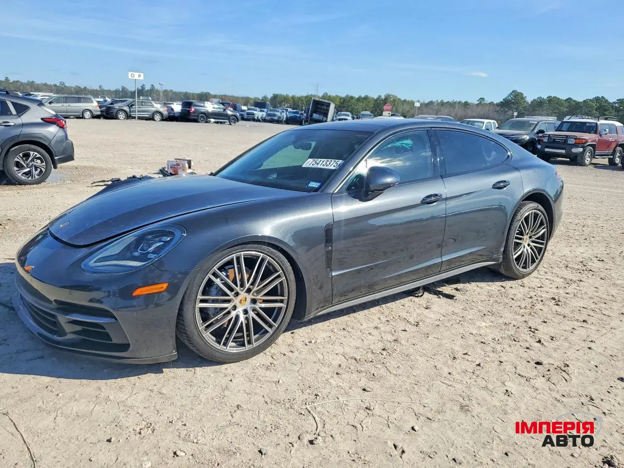 Porsche Panamera - фото 1