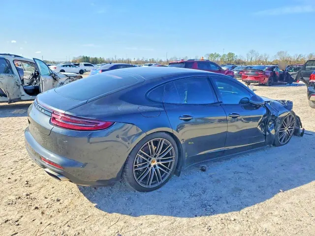 Porsche Panamera - фото 4