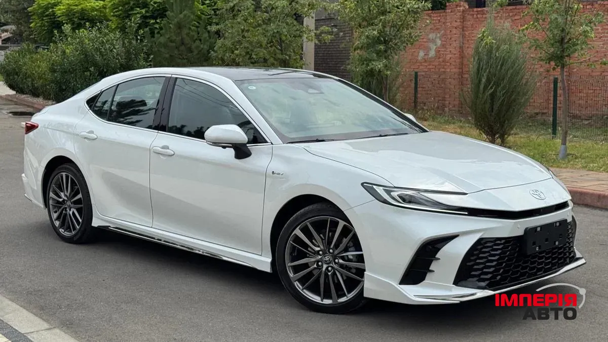 Toyota Camry - фото 5