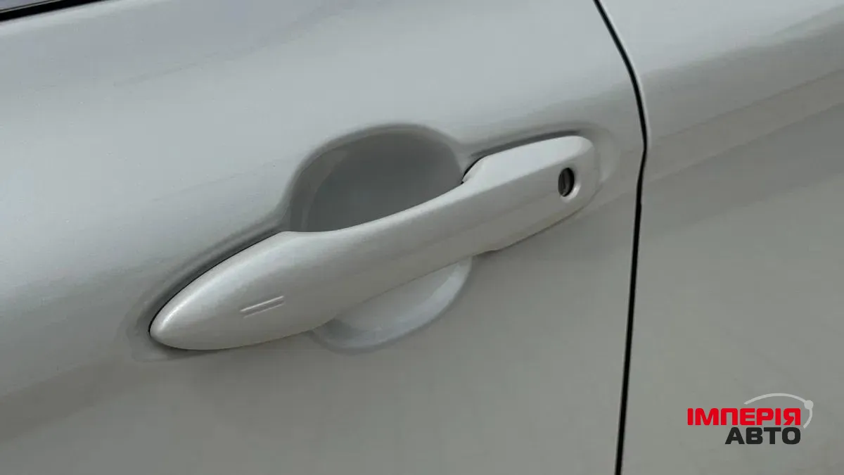 Toyota Camry - фото 9