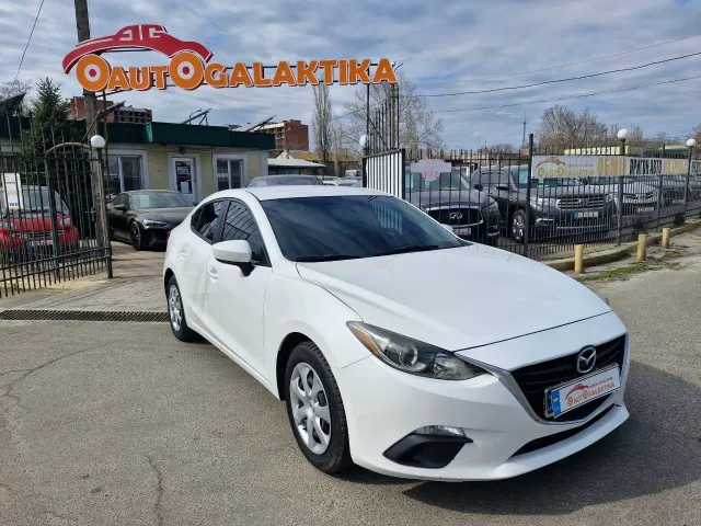 Mazda 3 - фото 1