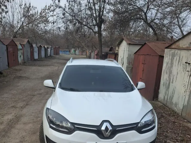 Renault Megane - фото 1