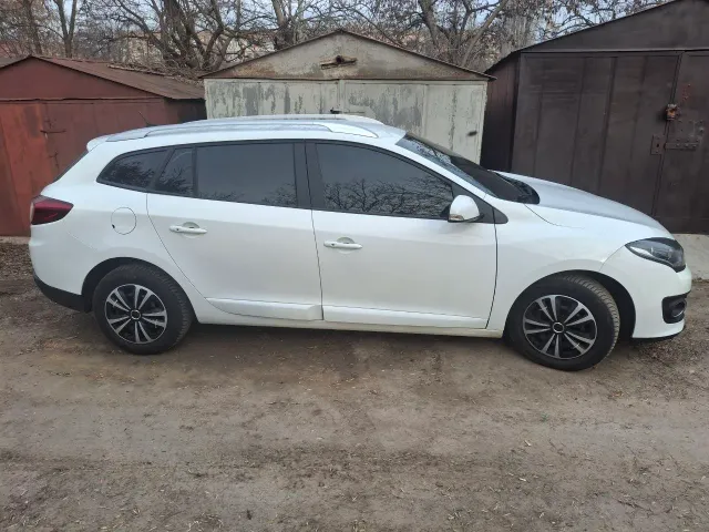 Renault Megane - фото 3