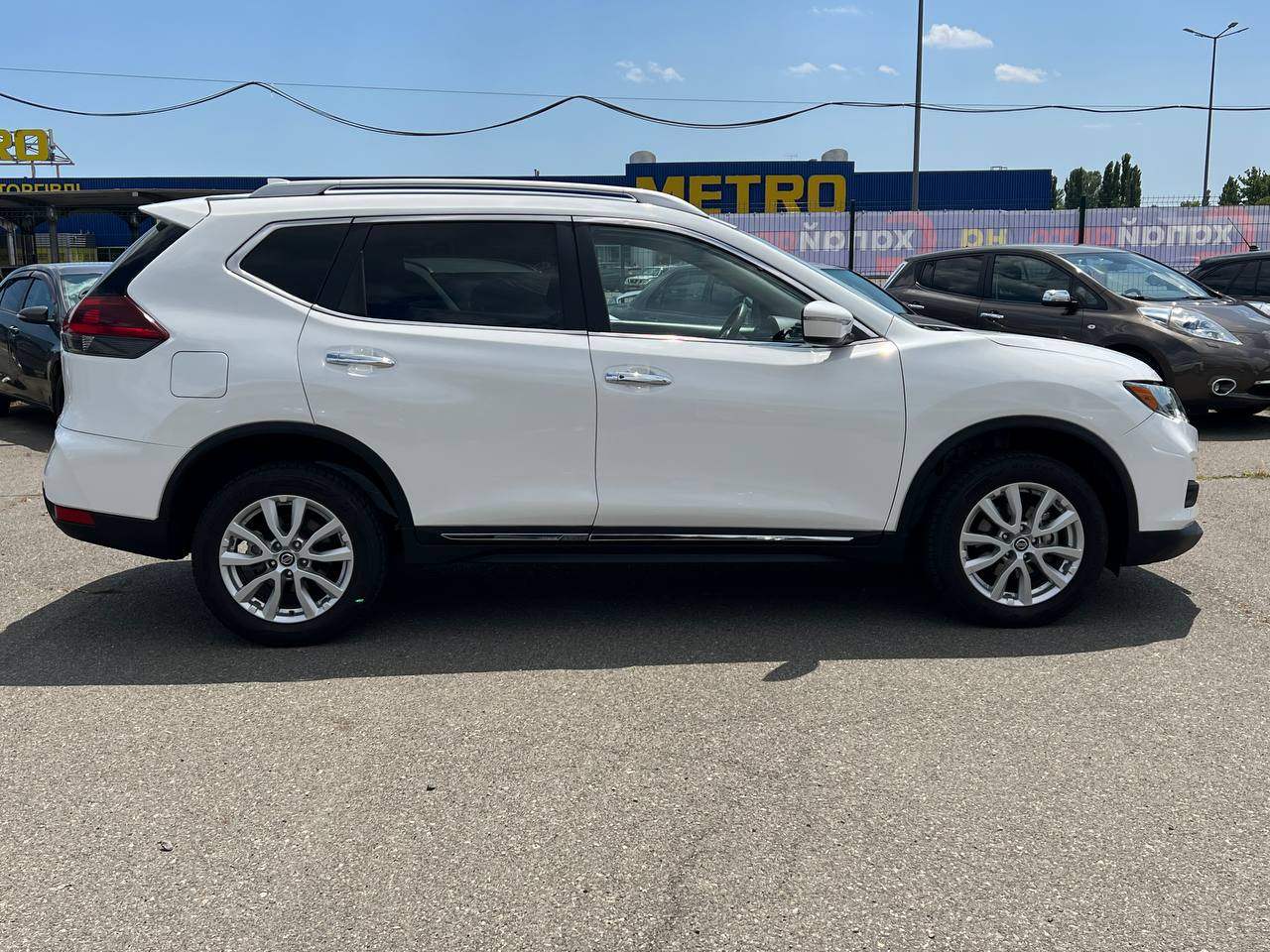 Nissan Rogue - фото 12