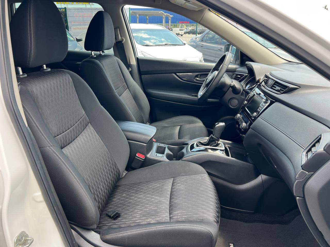 Nissan Rogue - фото 9