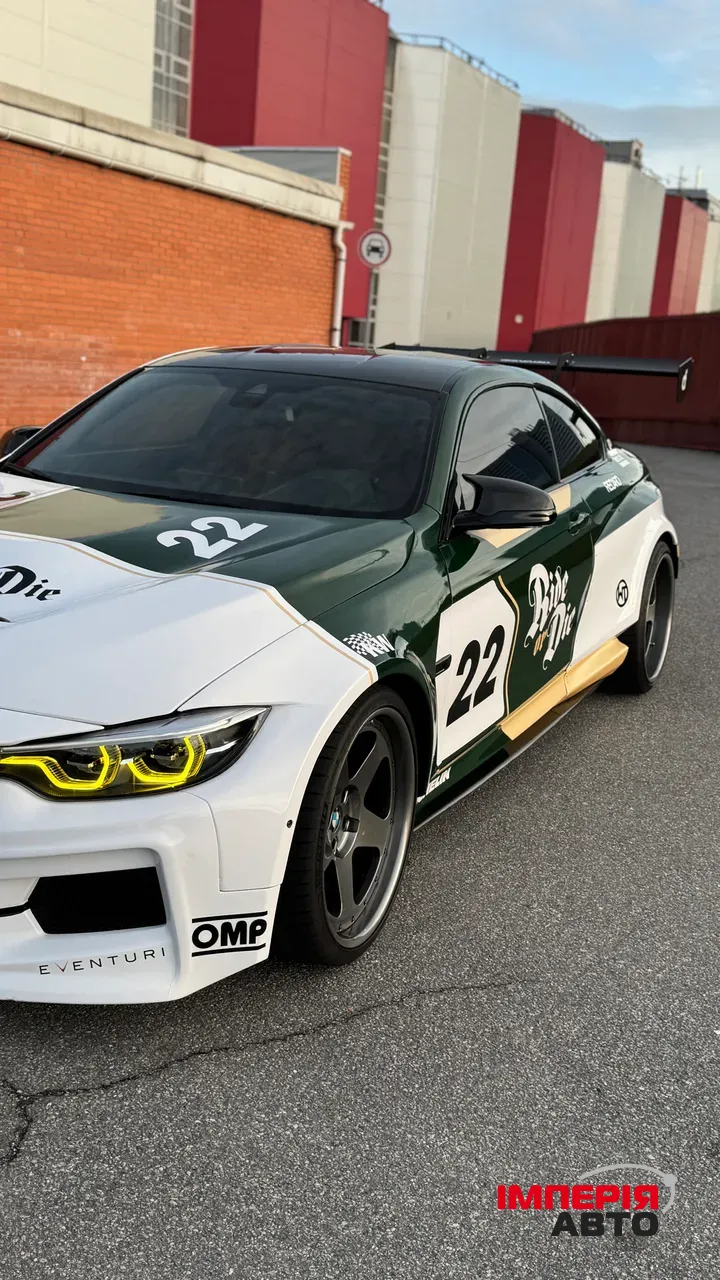 BMW M4 - фото 12