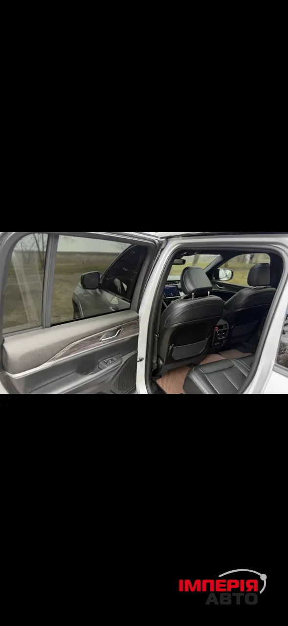 Jeep Grand Cherokee - фото 9