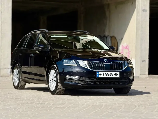 Skoda Octavia - фото 1
