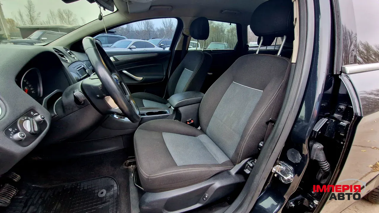 Ford Mondeo - фото 12