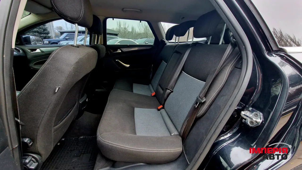 Ford Mondeo - фото 18