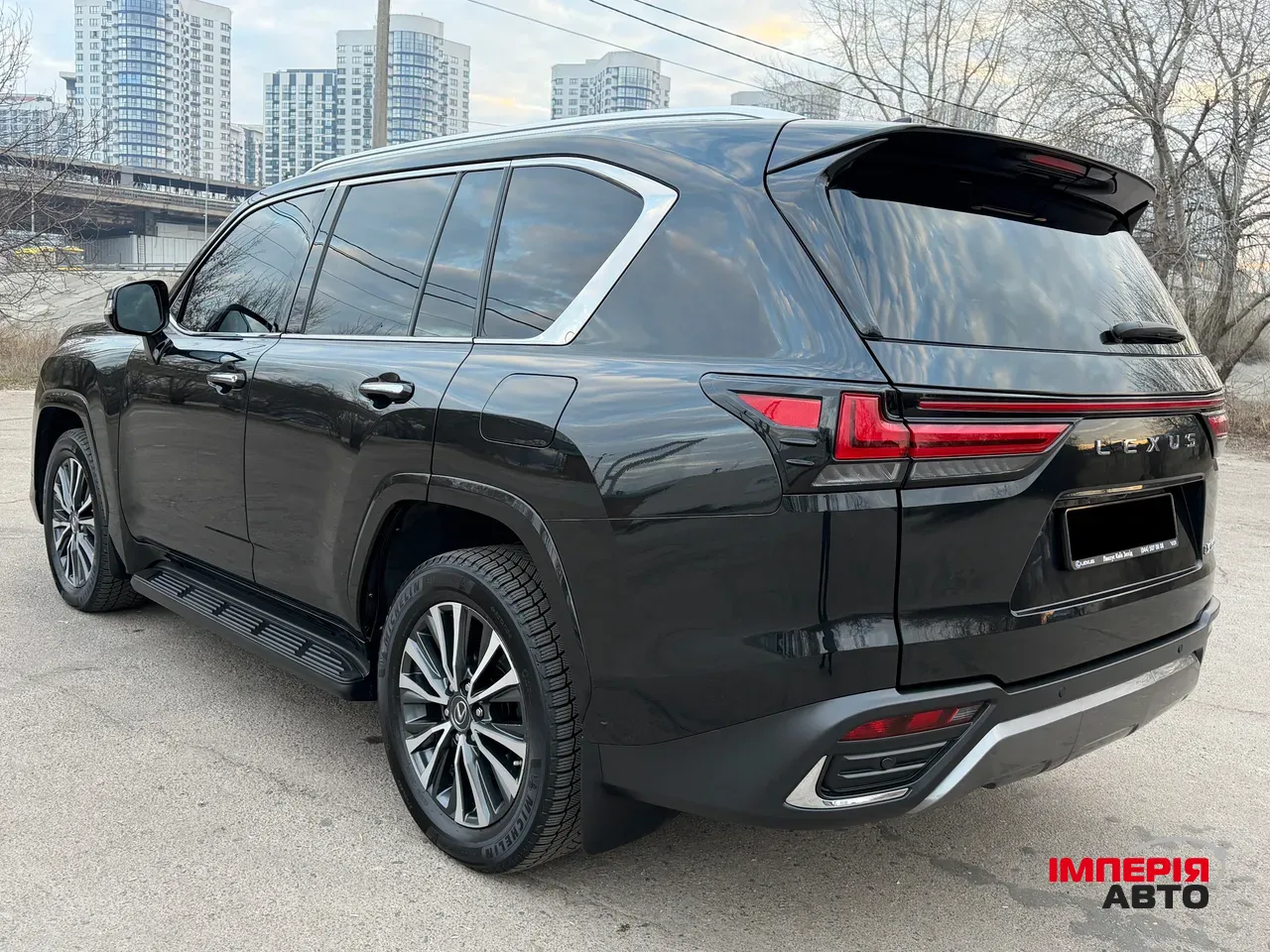 Lexus LX - фото 10