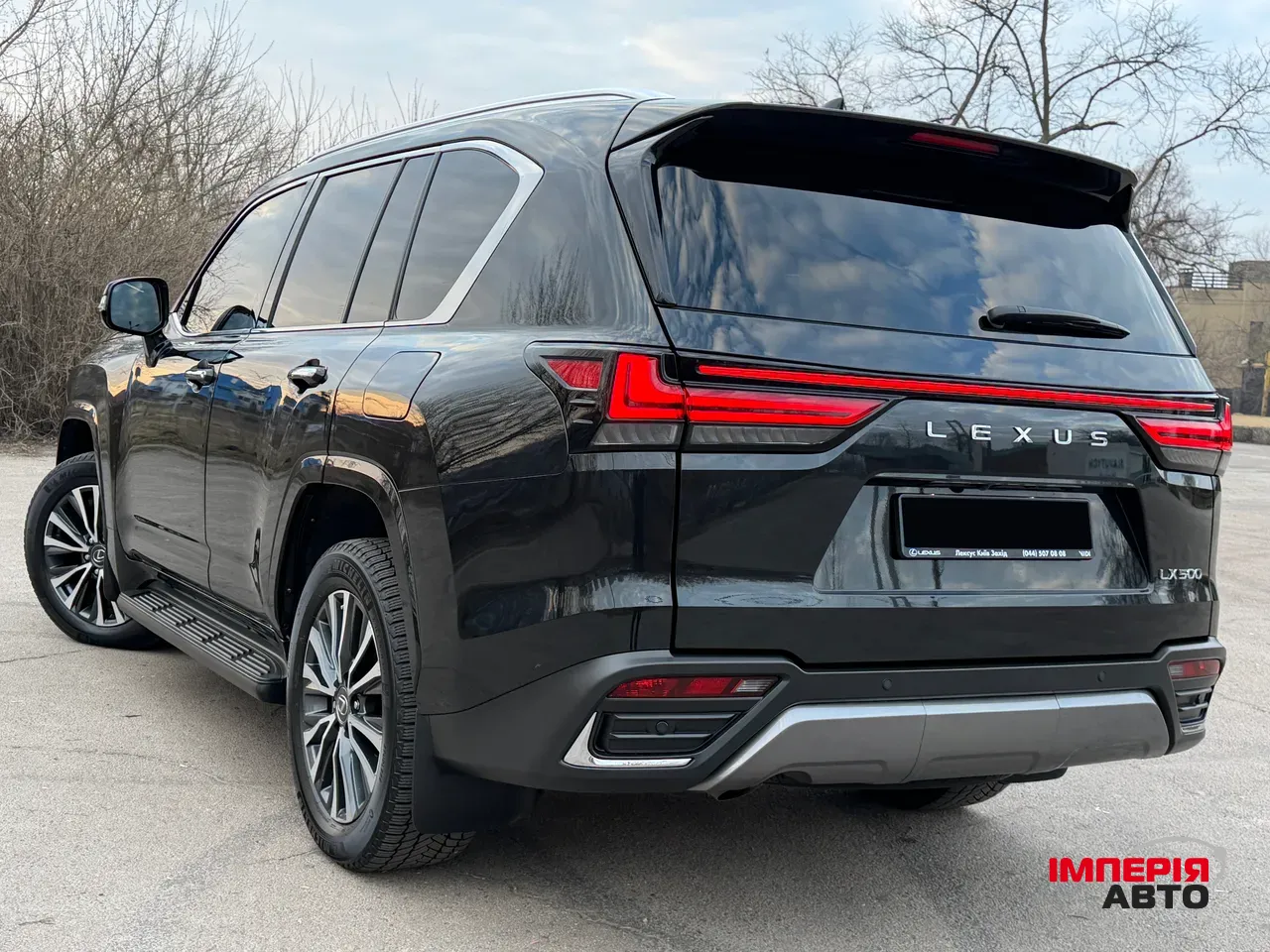 Lexus LX - фото 2